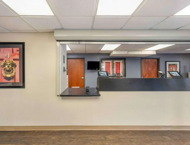 Extended Stay America Select Suites Chicago Downers Grove hotel detail image 4