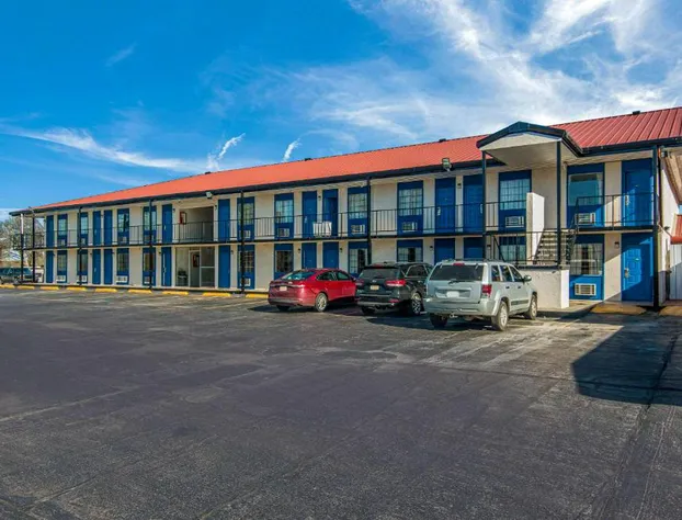 Rodeway Inn Broken Bow - Hochatown hotel detail image 1