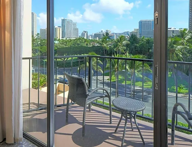 Aqua Palms Waikiki hotel detail image 2