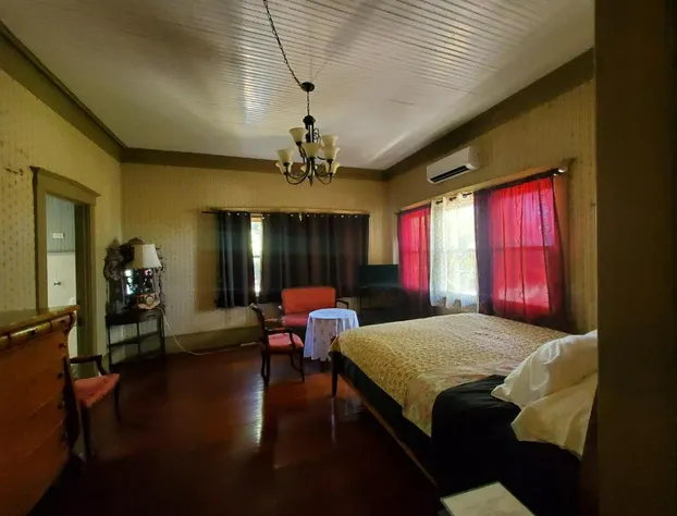 Manoa Valley Inn hotel detail image 4