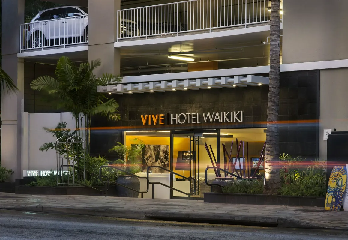 Vive Hotel Waikiki hotel hero