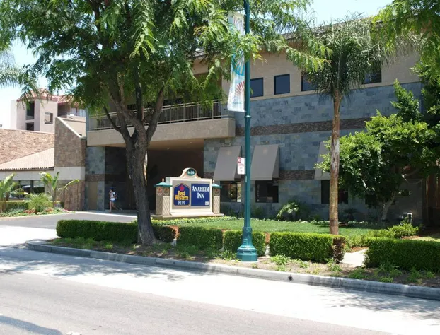 Best Western Plus Anaheim Inn hotel detail image 3