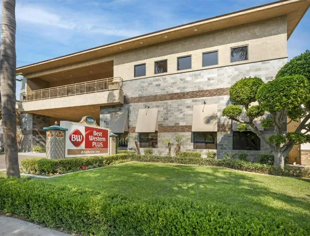 Best Western Plus Anaheim Inn hotel detail image 1