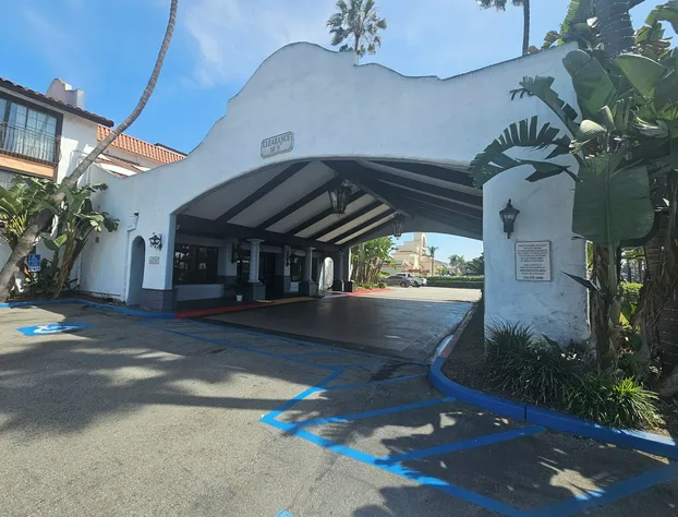 The Buena Park Grand Hotel & Suites hotel detail image 2