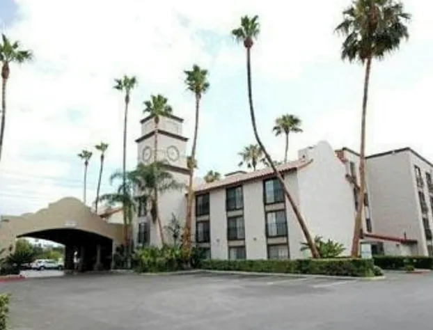 The Buena Park Grand Hotel & Suites hotel detail image 3