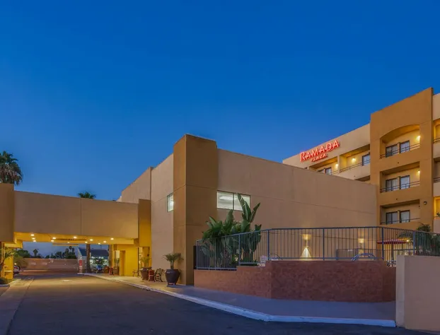 Ramada Plaza by Wyndham Garden Grove/Anaheim South hotel detail image 1