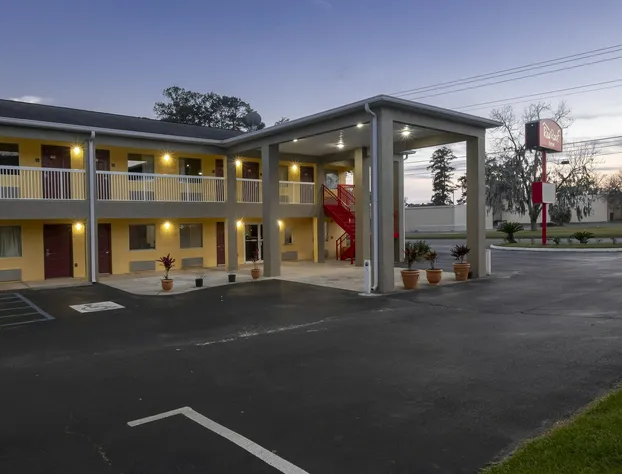 Red Roof Inn Valdosta - University hotel detail image 1