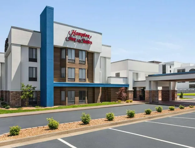 Hampton Inn & Suites Springfield, MO hotel detail image 2