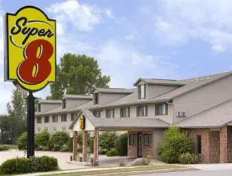 Super 8 by Wyndham Monroe WI hotel hero