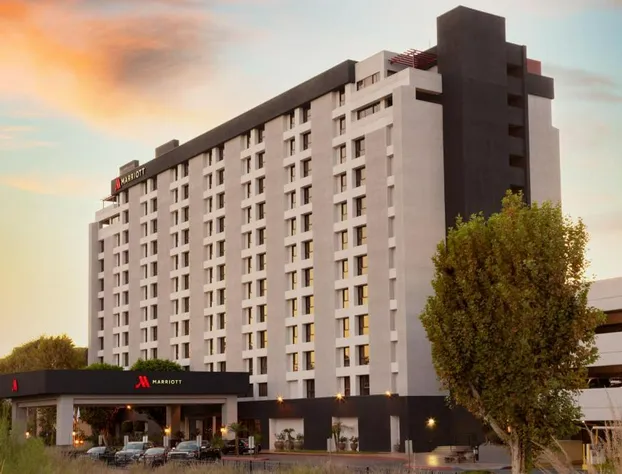 Marriott Riverside at the Convention Center hotel detail image 2