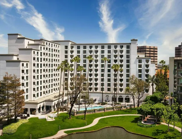 Costa Mesa Marriott hotel detail image 4