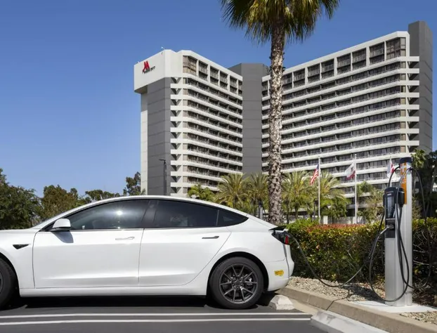 Irvine Marriott hotel detail image 4