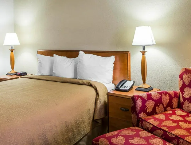 Quality Inn At the Mall - Valdosta hotel detail image 4