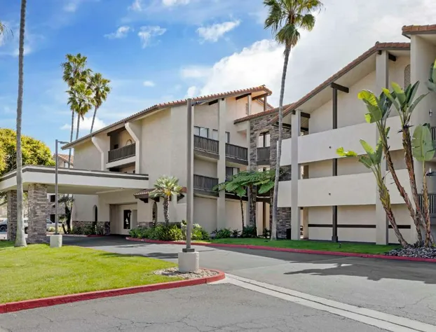 Best Western Carlsbad by the Sea hotel detail image 1