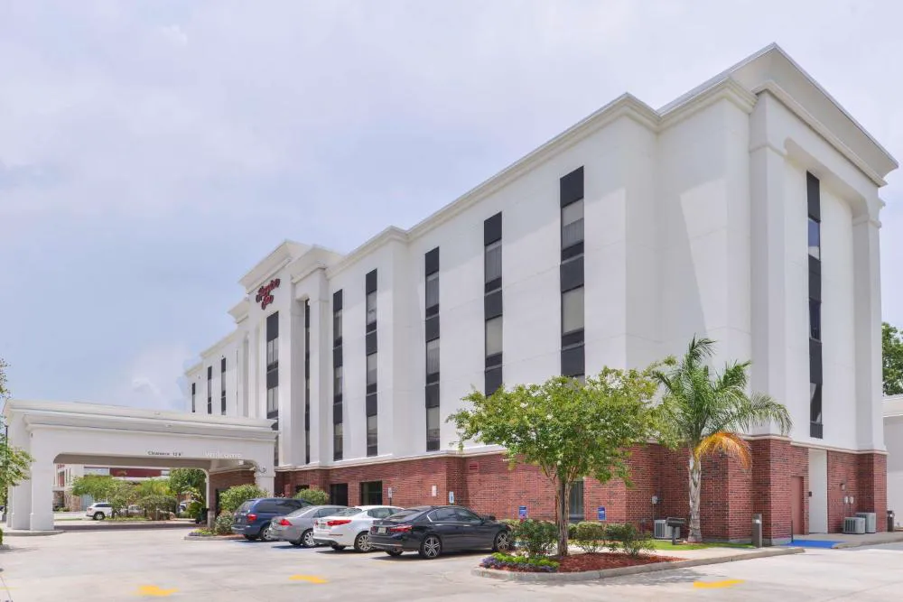 Hampton Inn Gonzales hotel hero