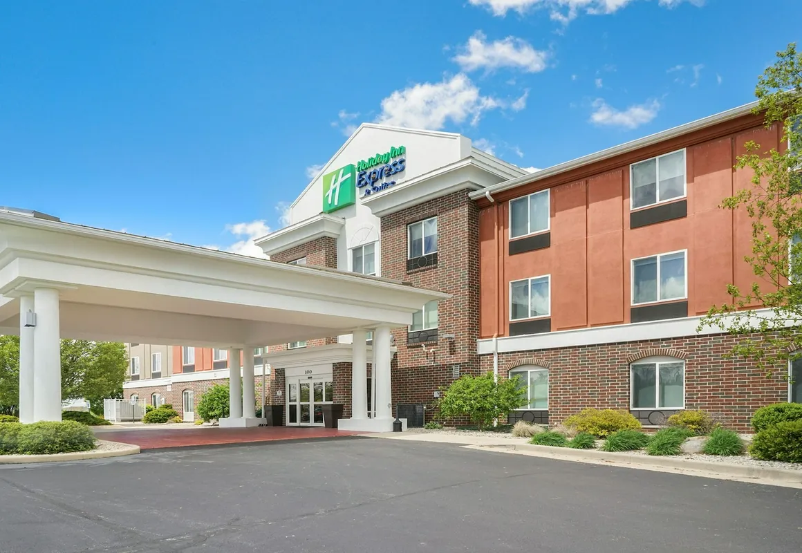 Holiday Inn Express & Suites Portland by IHG hotel hero
