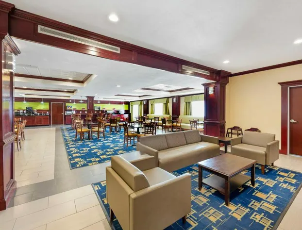 Best Western Plus Pratt hotel detail image 4