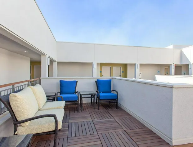 Holiday Inn Express West Los Angeles by IHG hotel detail image 1