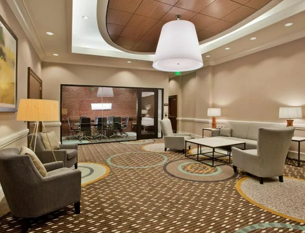 Hampton Inn & Suites Chapel Hill-Carrboro/Downtown hotel detail image 3