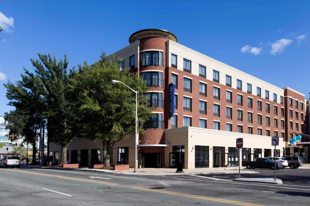 Hampton Inn & Suites Chapel Hill-Carrboro/Downtown hotel hero