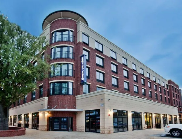 Hampton Inn & Suites Chapel Hill-Carrboro/Downtown hotel detail image 1