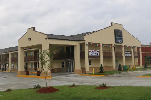 Pelican Inn hotel hero