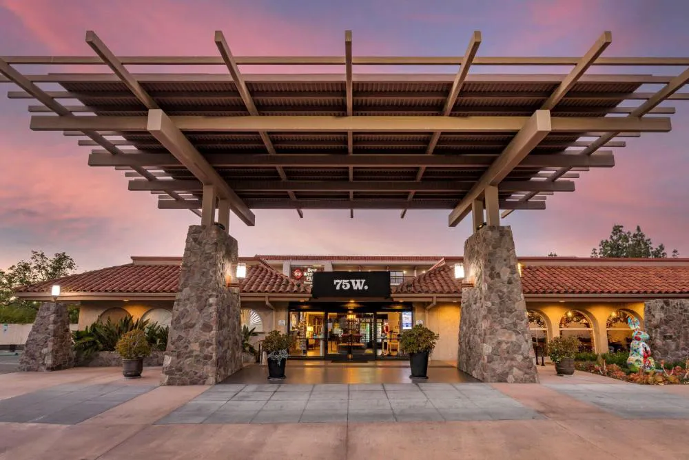 Best Western Plus Thousand Oaks Inn hotel hero