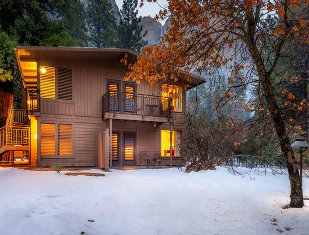 Yosemite Valley Lodge hotel detail image 1