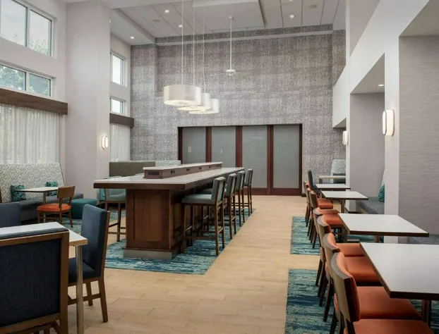 Hampton Inn & Suites Holly Springs hotel detail image 2