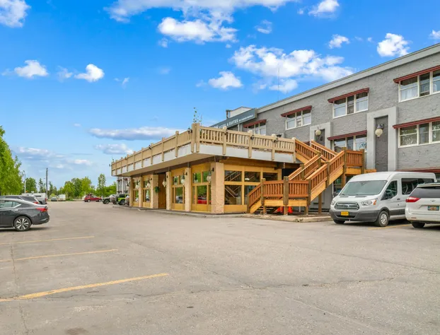 Clarion Hotel & Suites Fairbanks near Ft. Wainwright hotel detail image 3