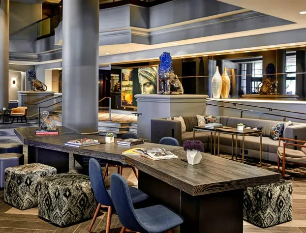 Renaissance Los Angeles Airport Hotel hotel detail image 3