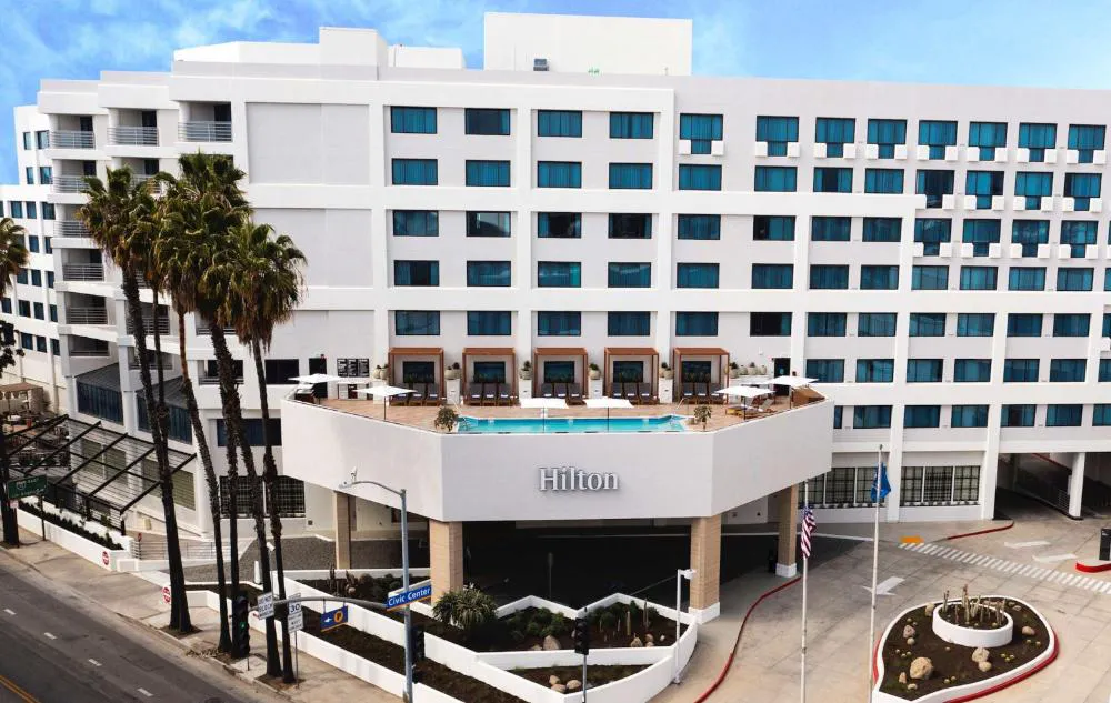 Hilton Santa Monica Hotel & Suites hotel hero