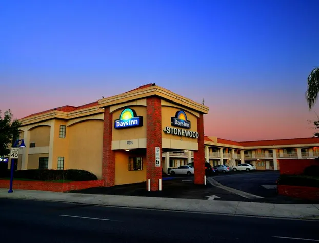 Days Inn by Wyndham Downey hotel detail image 1