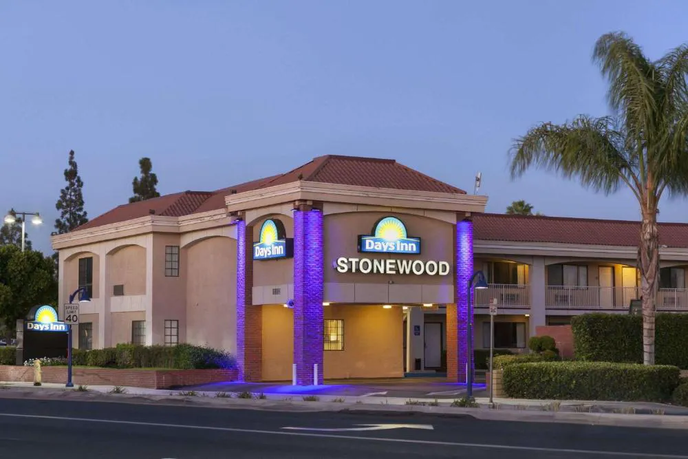 Days Inn by Wyndham Downey hotel hero