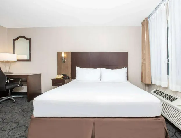 Baymont by Wyndham San Diego Downtown hotel detail image 3