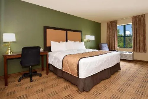 Extended Stay America Suites - Los Angeles - Long Beach Airport hotel detail image 2