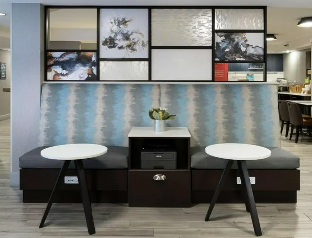 Hampton Inn Los Angeles/Santa Clarita hotel detail image 4