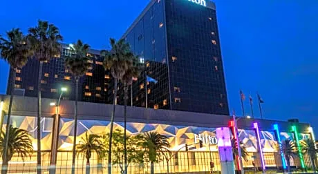 Hilton Los Angeles Airport hotel hero