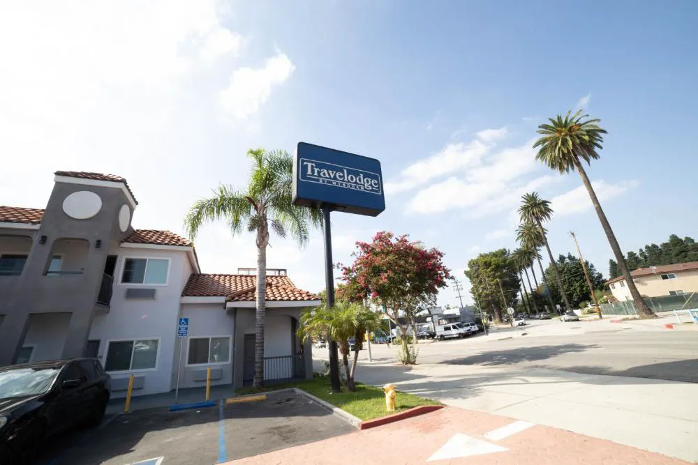 Travelodge by Wyndham Whittier hotel hero