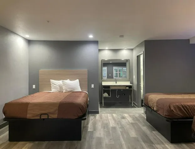 Travelodge by Wyndham Whittier hotel detail image 4