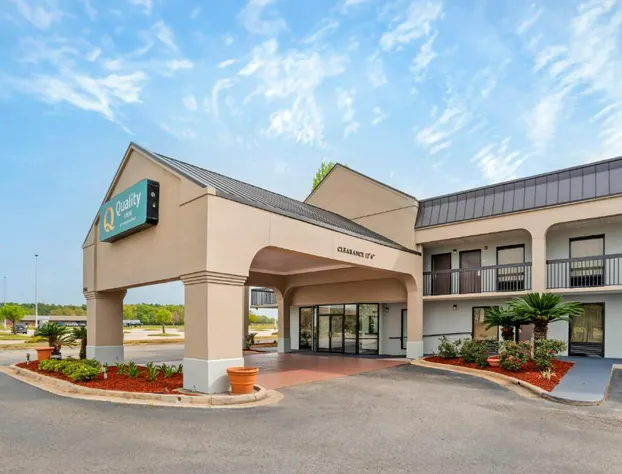 Quality Inn Foley - Gulf Shores North hotel detail image 1
