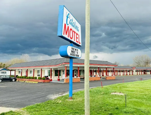 Catalina Airport Motel hotel detail image 2
