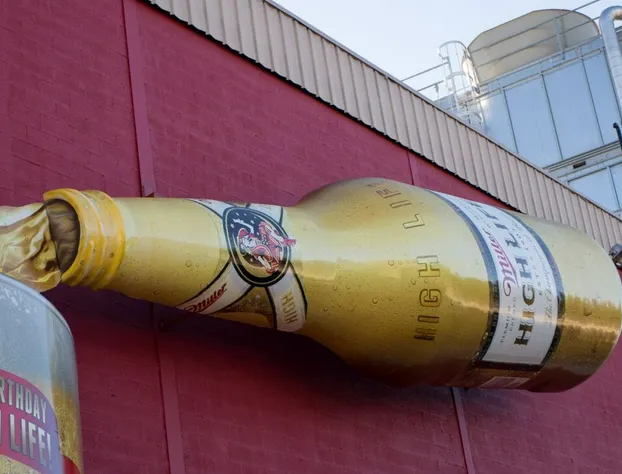 Ambassador Hotel Milwaukee, Trademark Collection by Wyndham hotel detail image 2