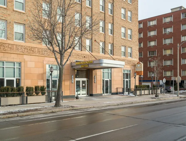 Ambassador Hotel Milwaukee, Trademark Collection by Wyndham hotel detail image 1