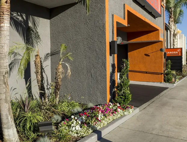 Canoga Hotel At Warner Center hotel detail image 1