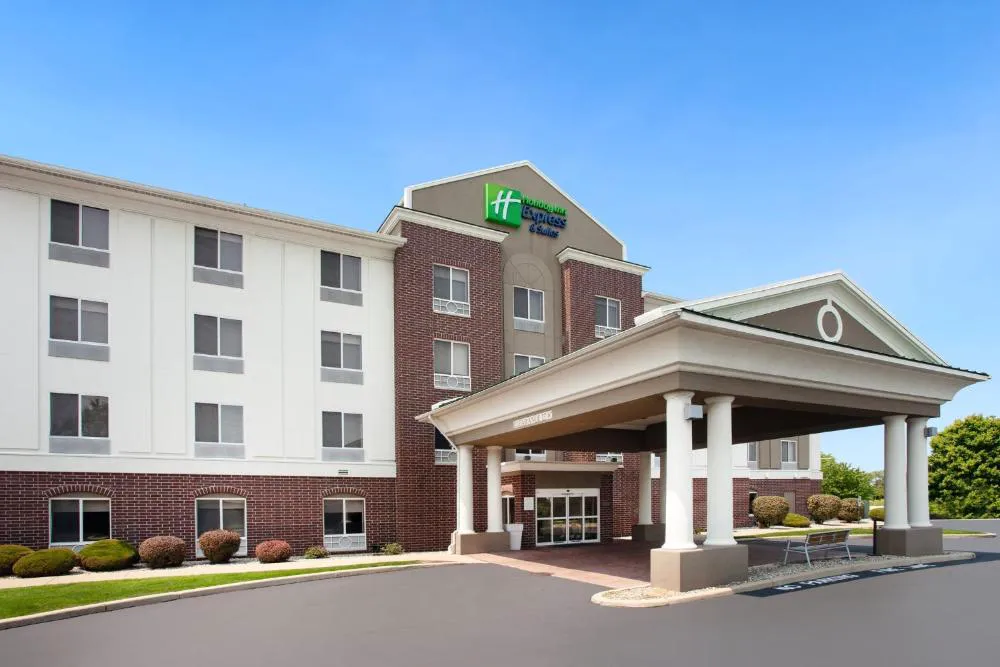 Holiday Inn Express Hotel & Suites Chicago South Lansing by IHG hotel hero