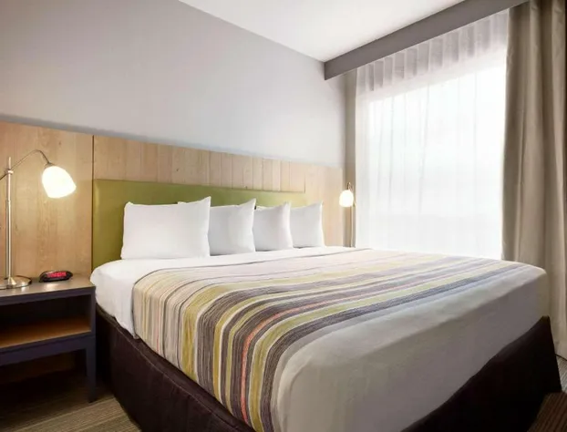 Country Inn & Suites by Radisson, Seattle-Bothell, WA hotel detail image 1