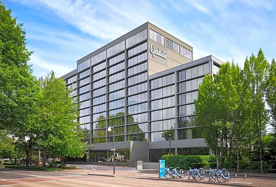 Graduate by Hilton Eugene hotel hero