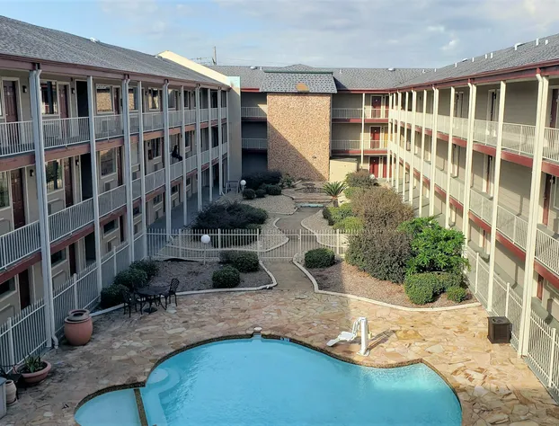 Red Roof Inn Kenner – New Orleans Airport NE hotel detail image 2