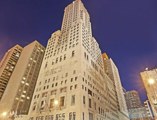 InterContinental Chicago Magnificent Mile by IHG hotel detail image 2